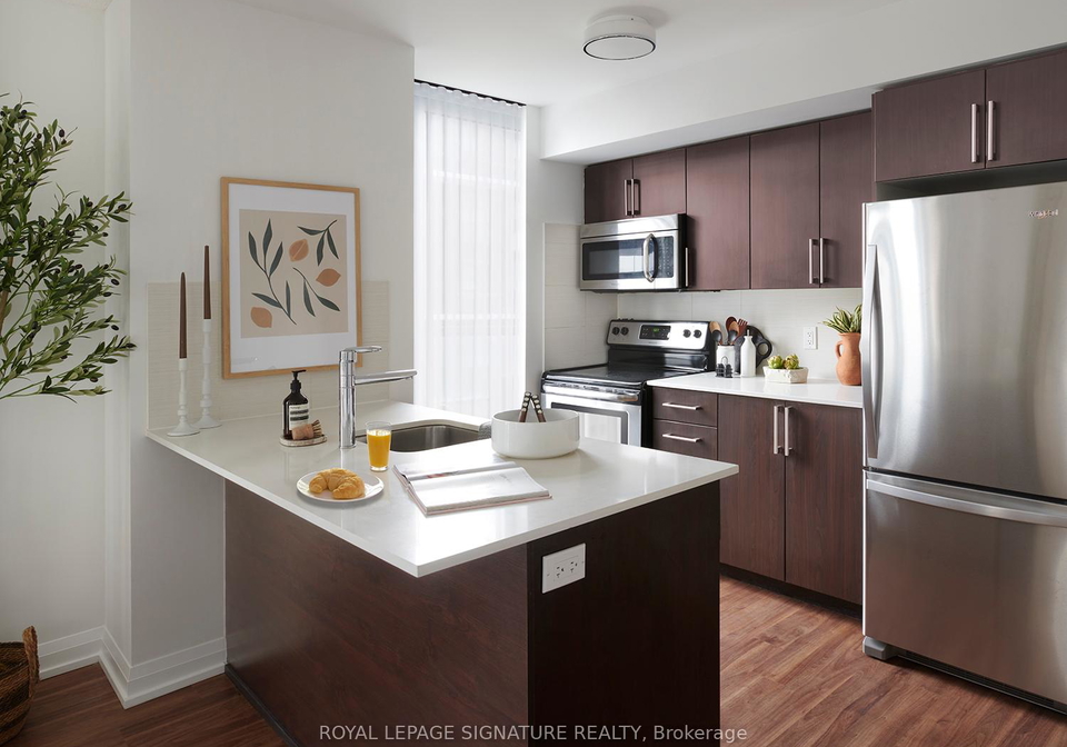 305-roehampton-avenue-toronto-ontario-c12286867