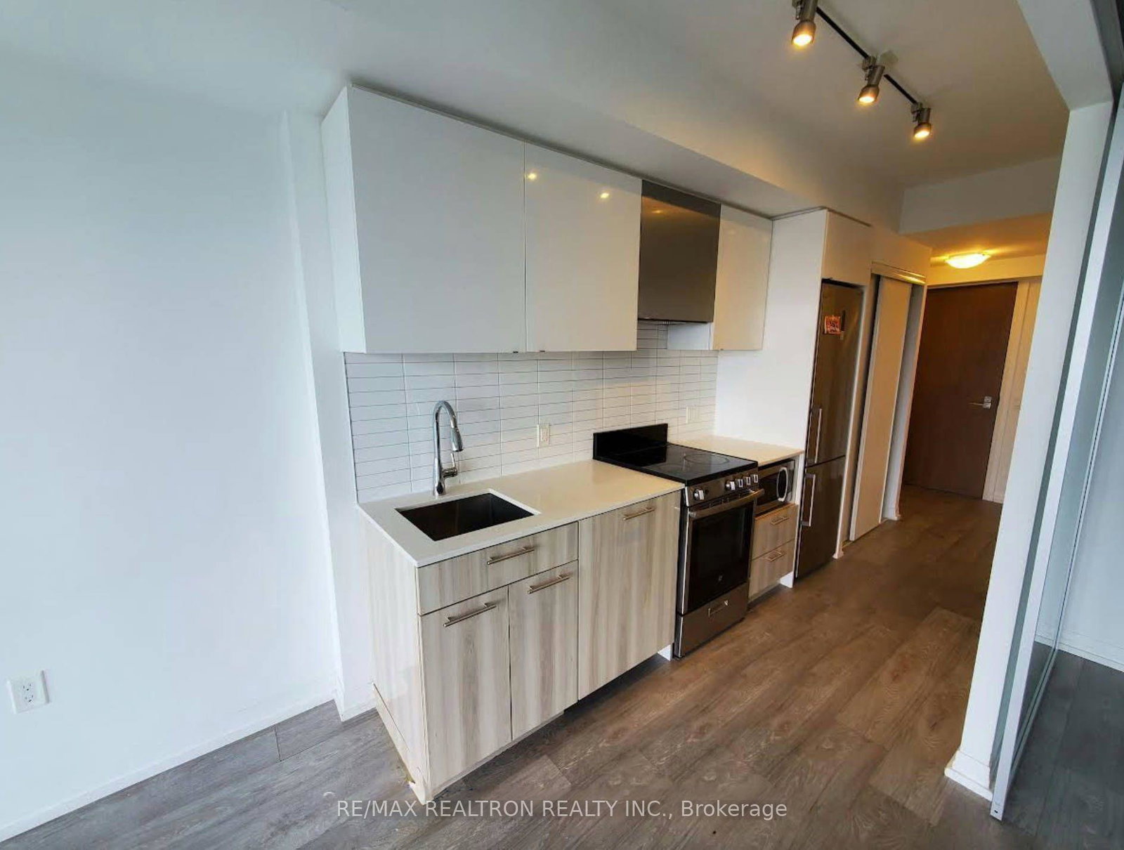 251-jarvis-street-toronto-ontario-c12286940