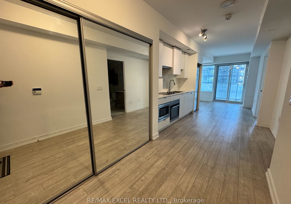 99-broadway-avenue-toronto-ontario-c12286942
