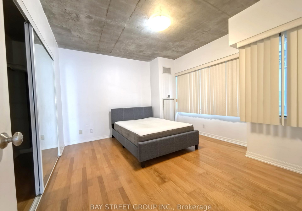 22-wellesley-street-e-e-toronto-ontario-c12286949