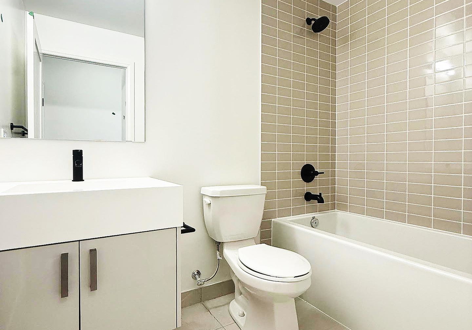 280-dundas-street-w-w-toronto-ontario-c12287020