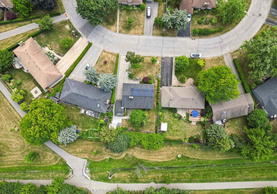 27-treadgold-crescent-north-york-ontario-c12287229