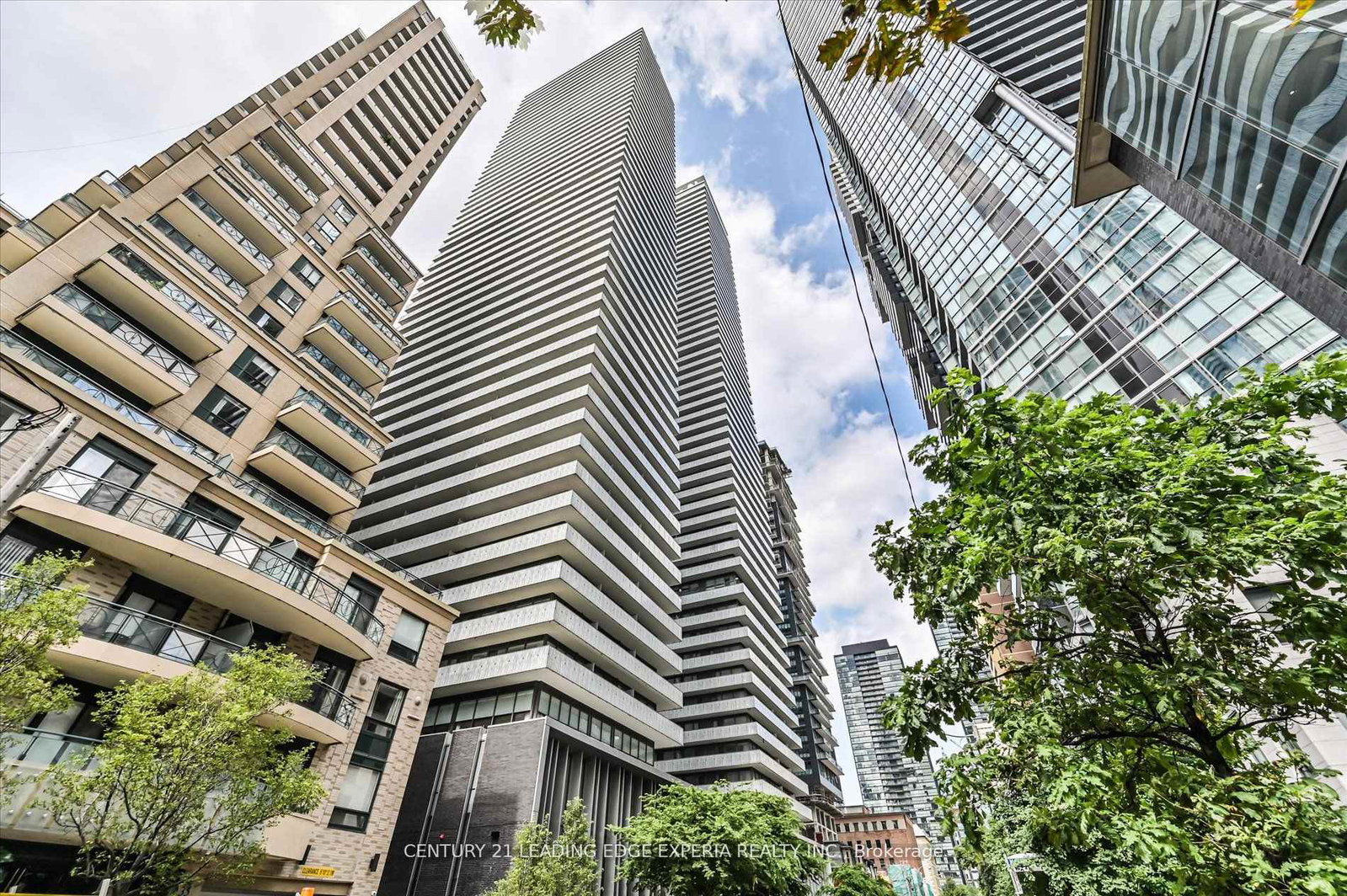42-charles-street-e-e-toronto-ontario-c12287278
