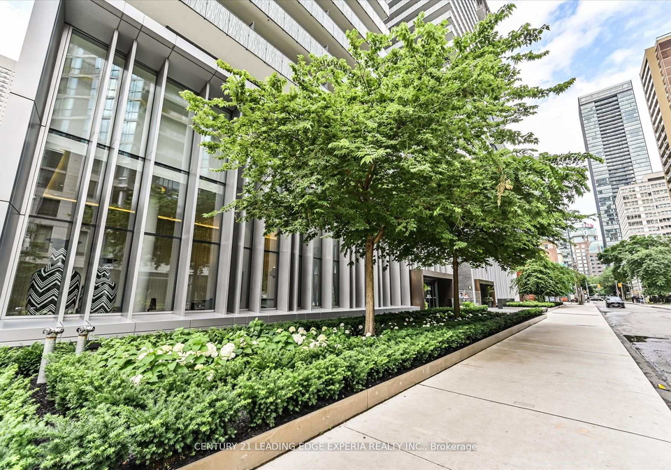 42-charles-street-e-e-toronto-ontario-c12287278