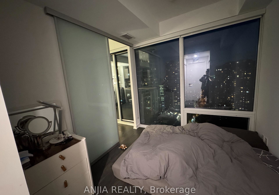 3-gloucester-street-toronto-ontario-c12287367