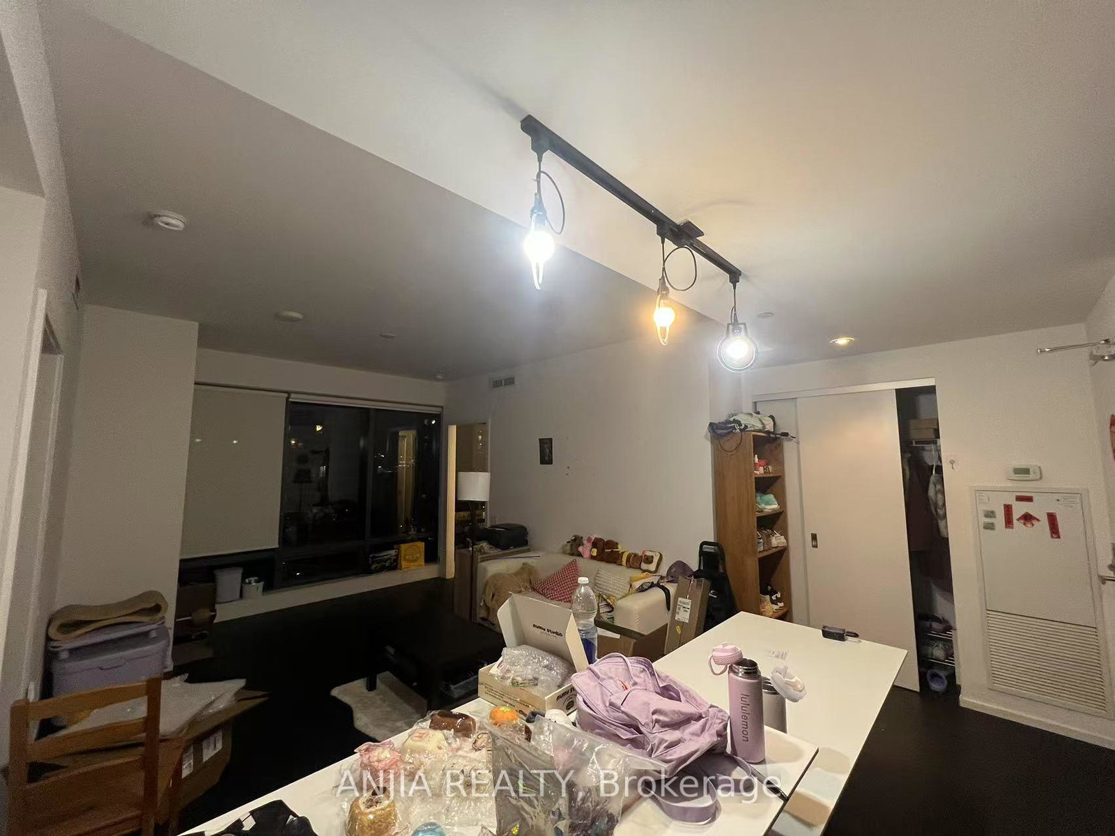 5-stjoseph-street-toronto-ontario-c12287387