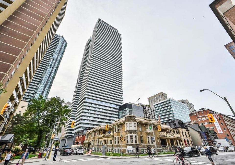 50-charles-street-e-e-toronto-ontario-c12287392