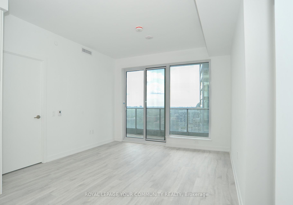 7-golden-lion-heights-north-york-ontario-c12287894