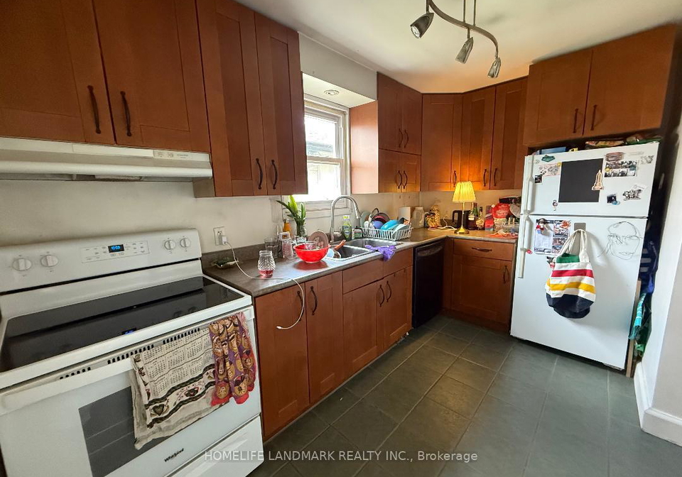 4-sully-crescent-toronto-ontario-c12287906