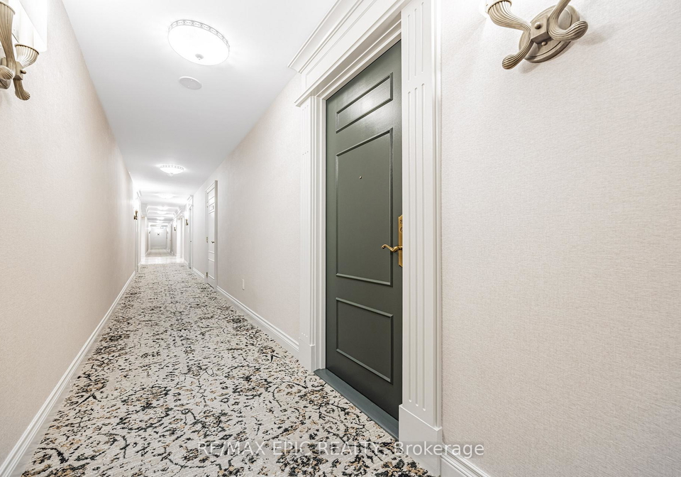 18-sommerset-way-north-york-ontario-c12288108