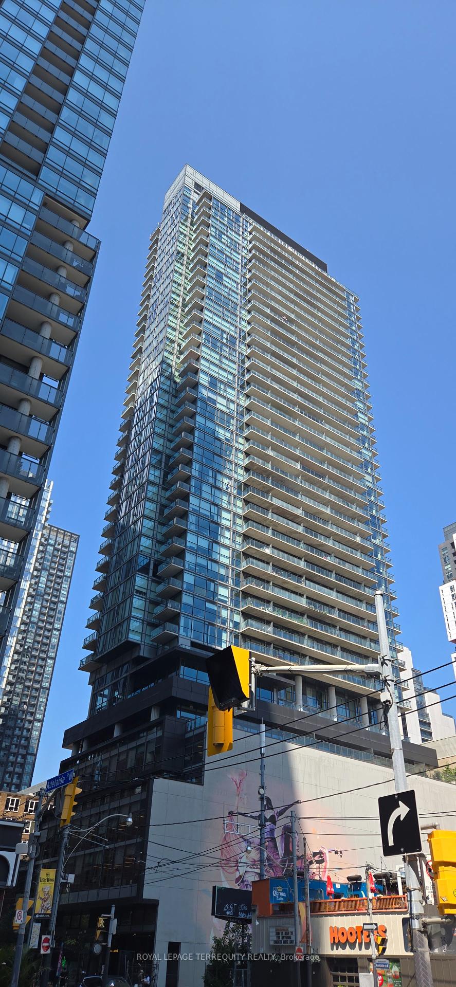 290-adelaide-street-w-w-toronto-ontario-c12288142