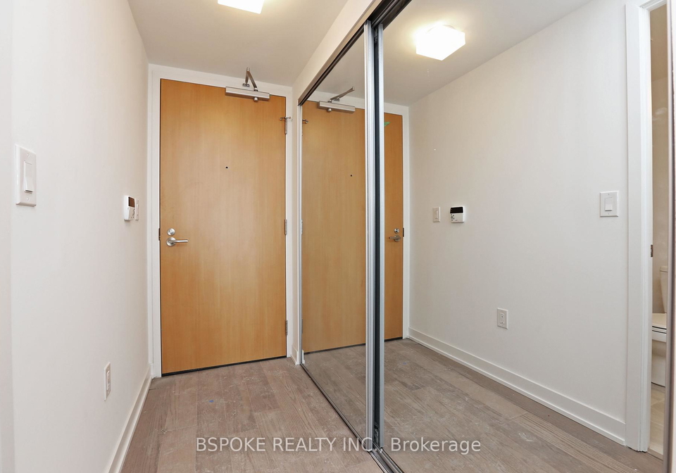 11-wellesley-street-w-w-toronto-ontario-c12288220