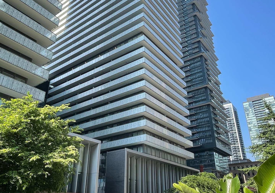 50-charles-street-e-e-toronto-ontario-c12288319
