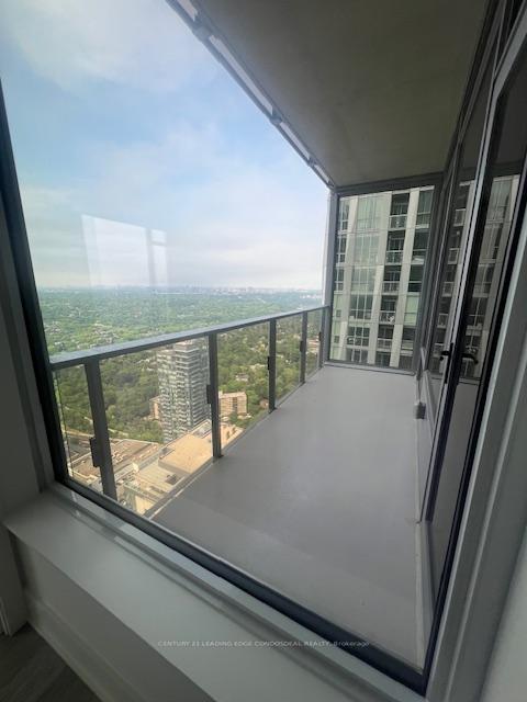 11-yorkville-avenue-toronto-ontario-c12288612
