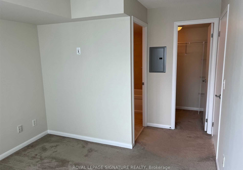 231-fort-york-boulevard-toronto-ontario-c12288787