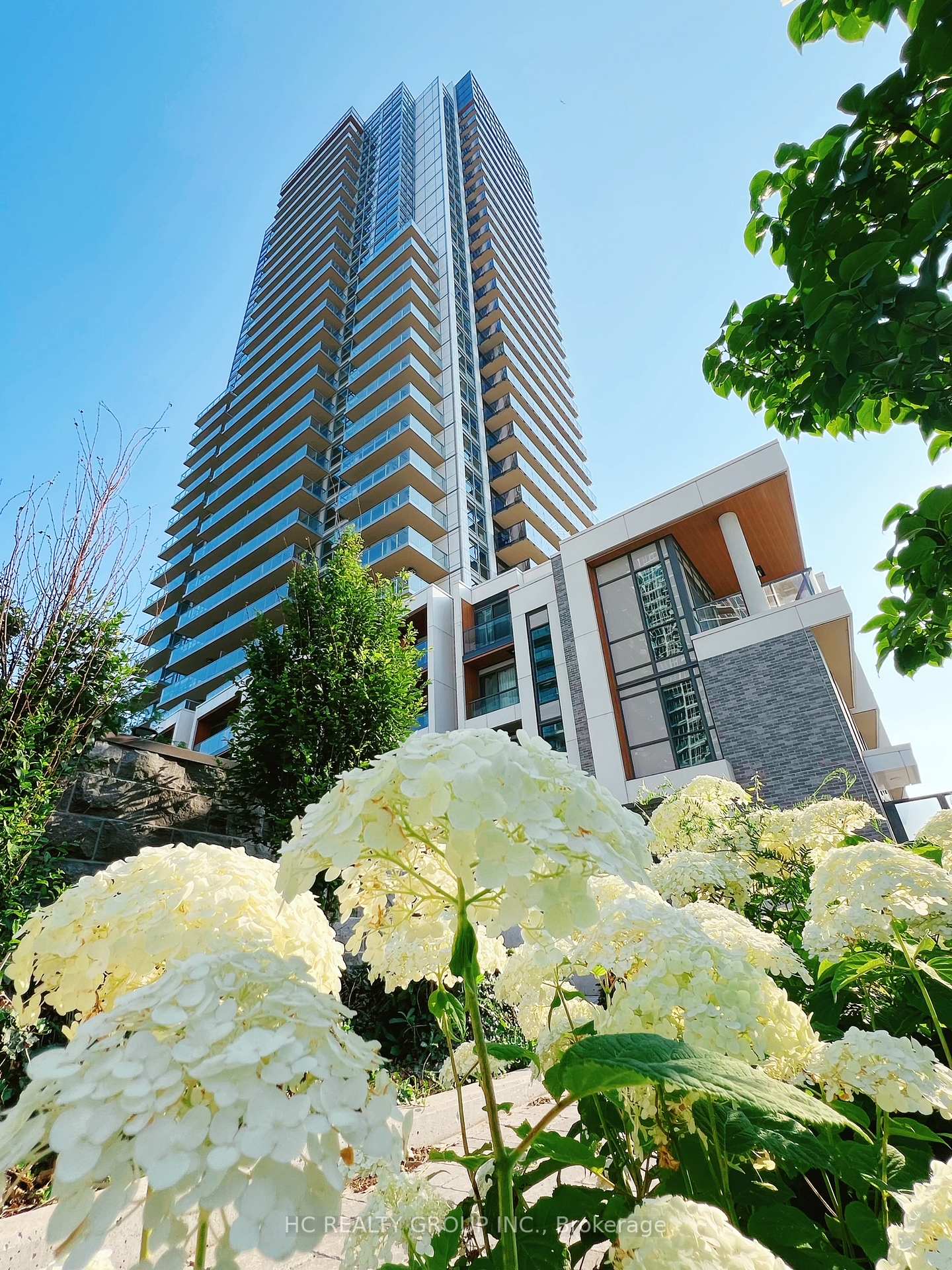 27-mcmahon-drive-north-york-ontario-c12288921