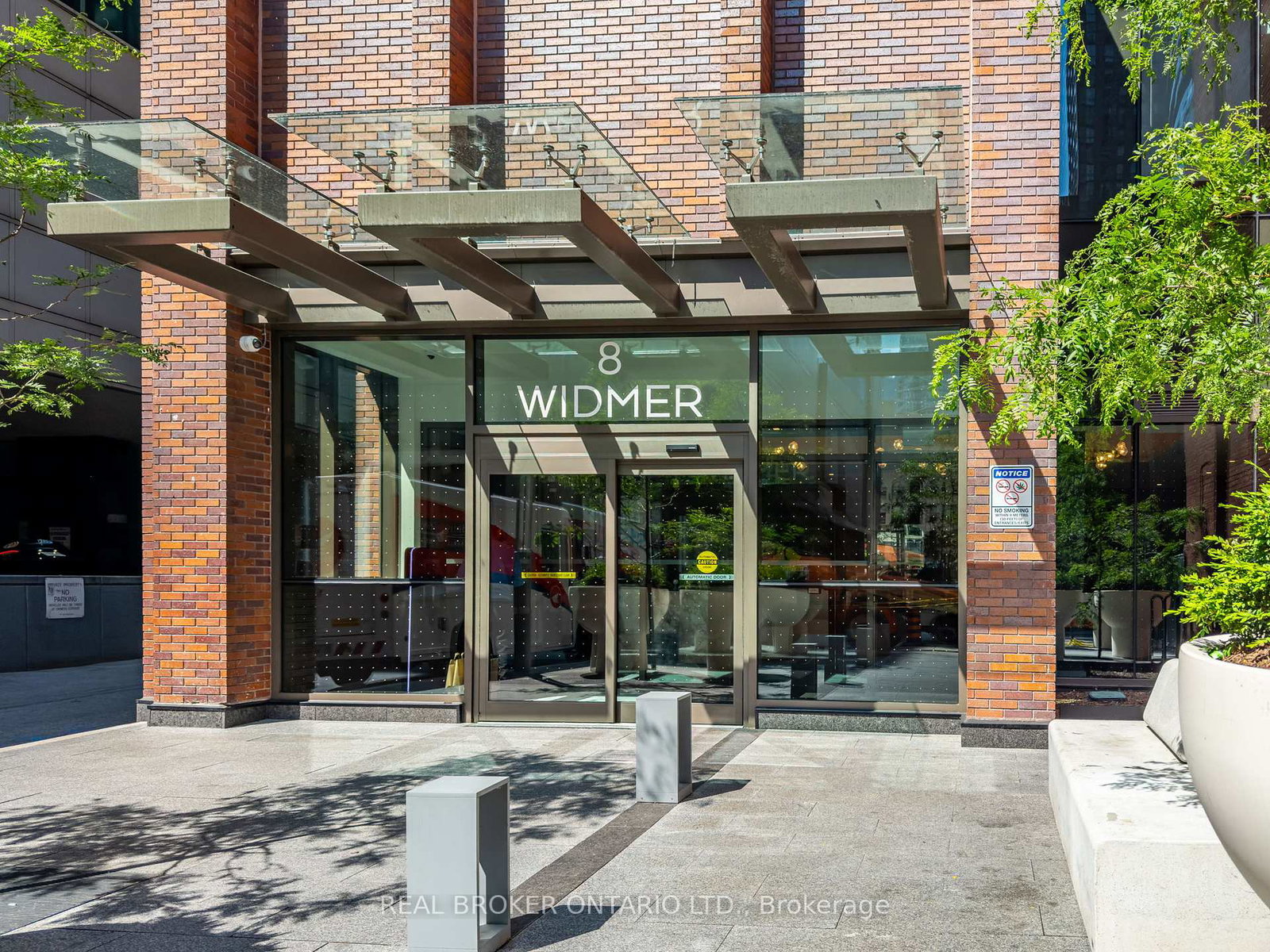 8-widmer-street-toronto-ontario-c12289061