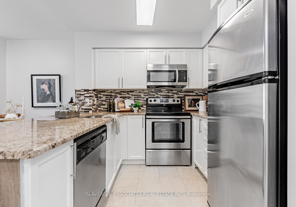 35-hollywood-avenue-north-york-ontario-c12289110