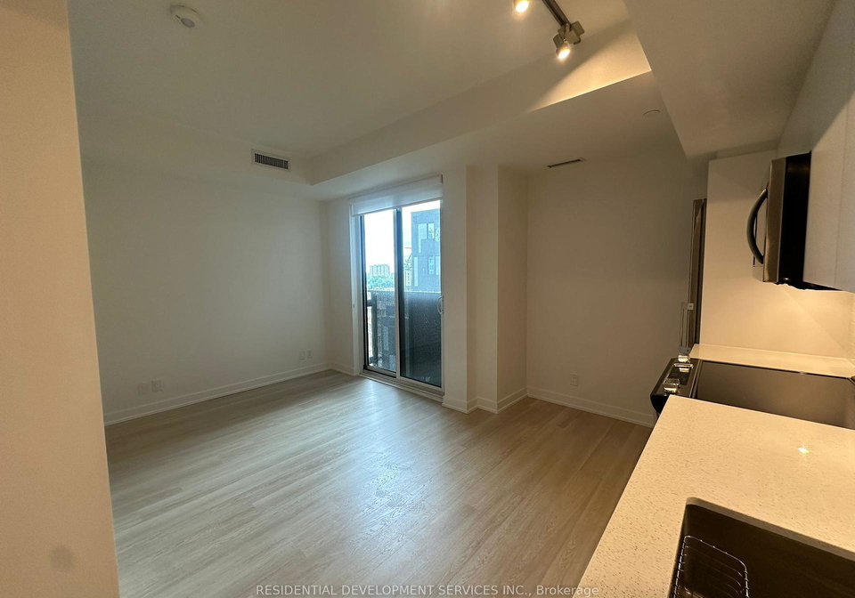 30-tretti-way-toronto-ontario-c12289118