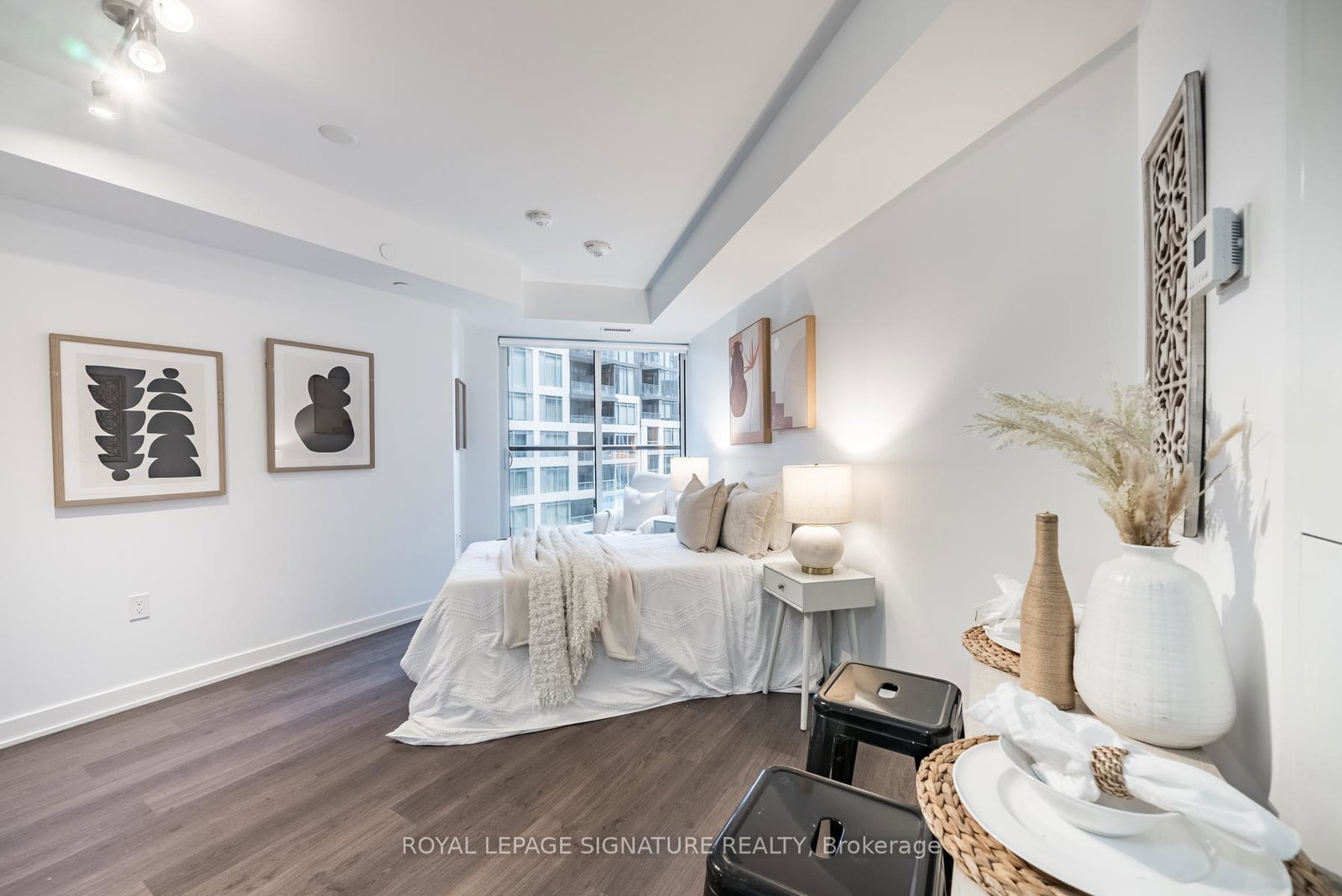 576-front-street-w-w-toronto-ontario-c12289436