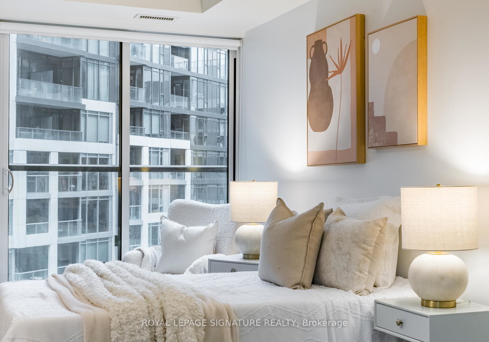 576-front-street-w-w-toronto-ontario-c12289436