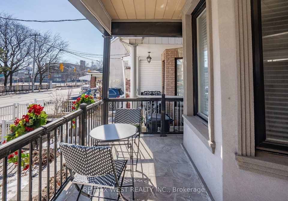 540-dufferin-street-toronto-ontario-c12289666