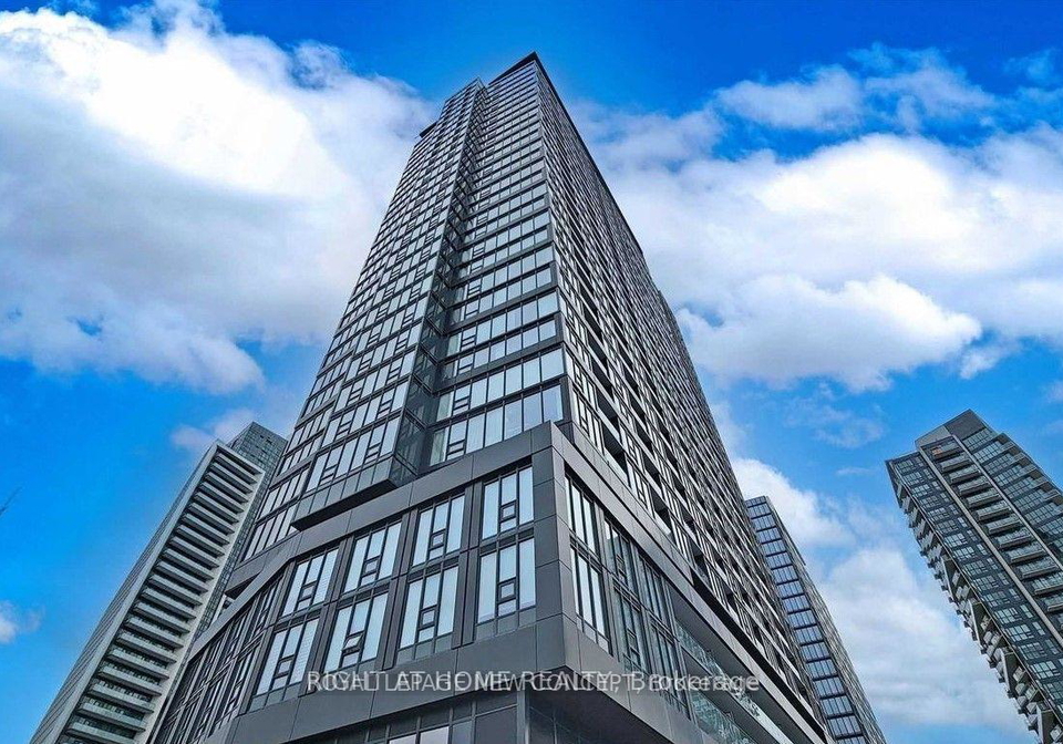 19-western-battery-road-toronto-ontario-c12290122