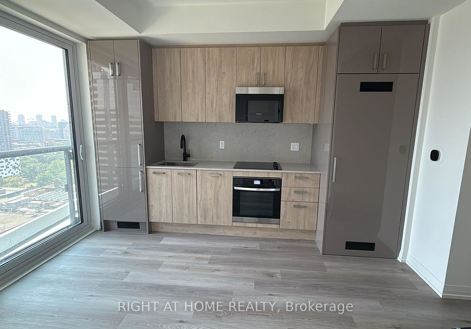 280-dundas-street-w-w-toronto-ontario-c12290198