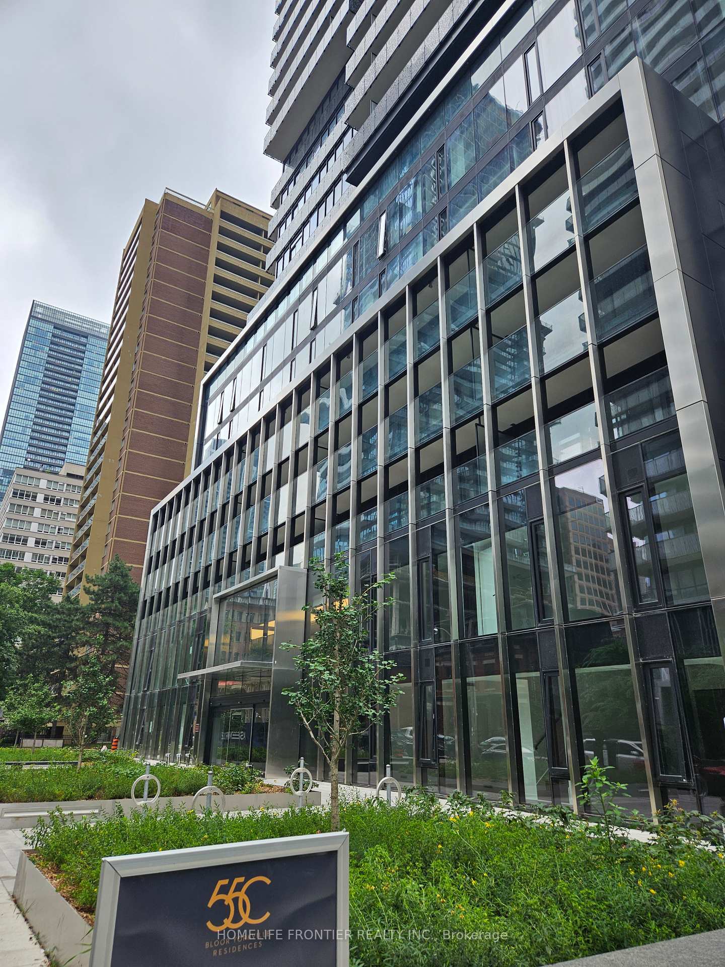 55-charles-street-e-e-toronto-ontario-c12290427