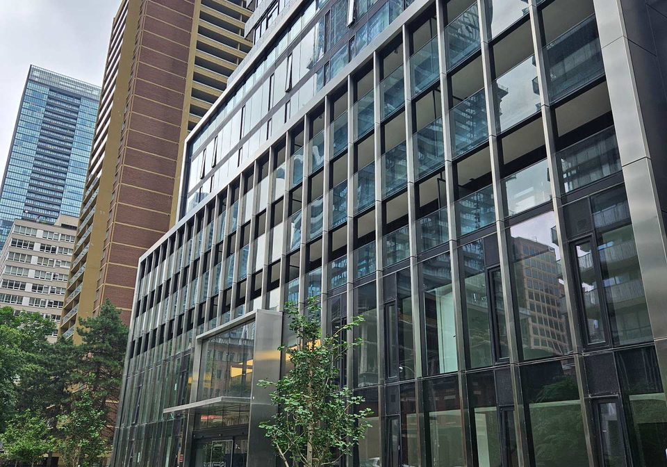 55-charles-street-e-e-toronto-ontario-c12290427