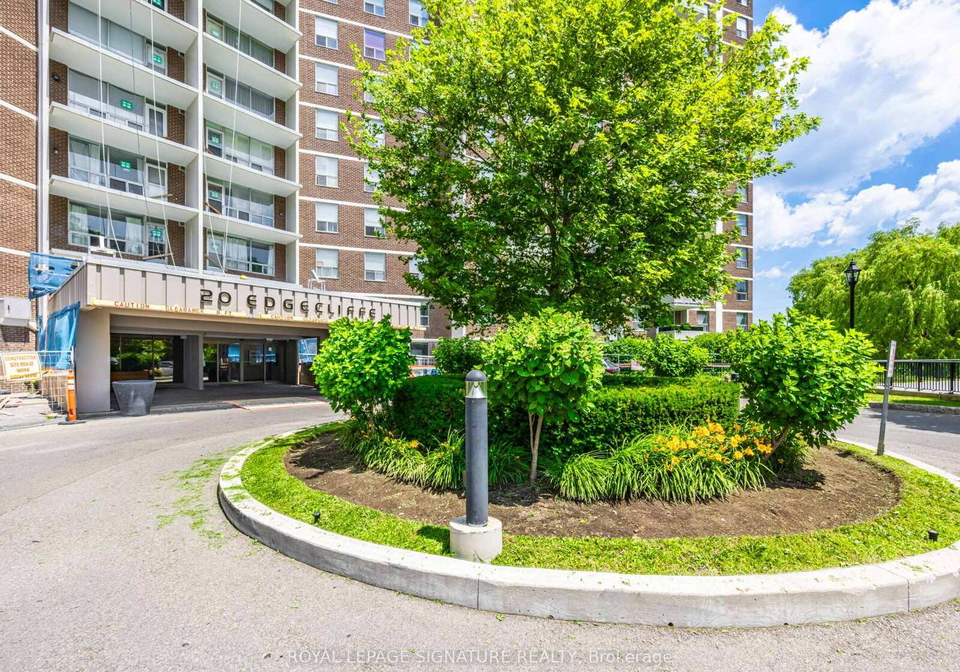 20-edgecliff-golfway-east-york-ontario-c12290430