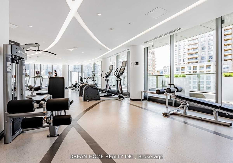 11-wellesley-street-w-w-toronto-ontario-c12290894