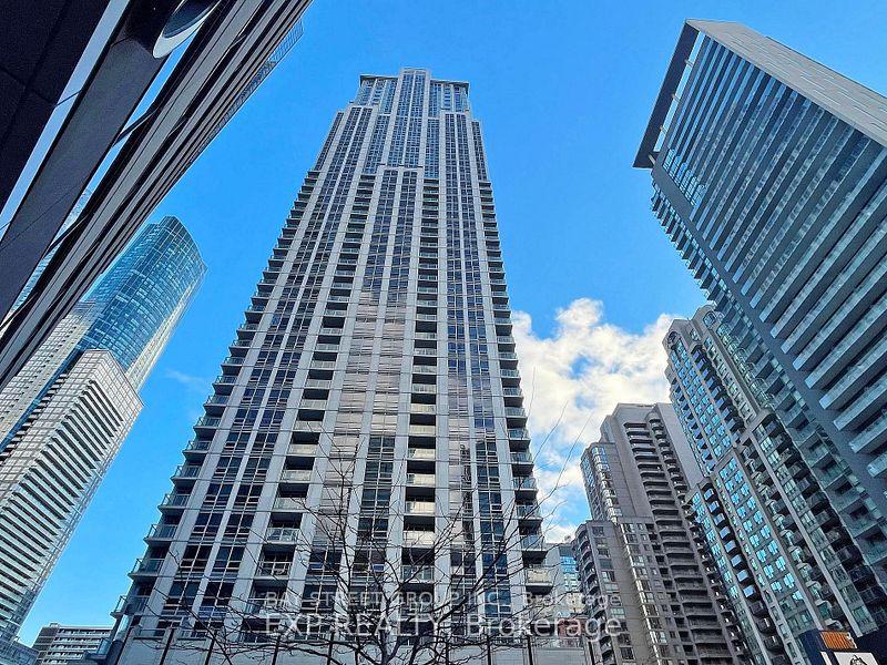 763-bay-street-toronto-ontario-c12290967