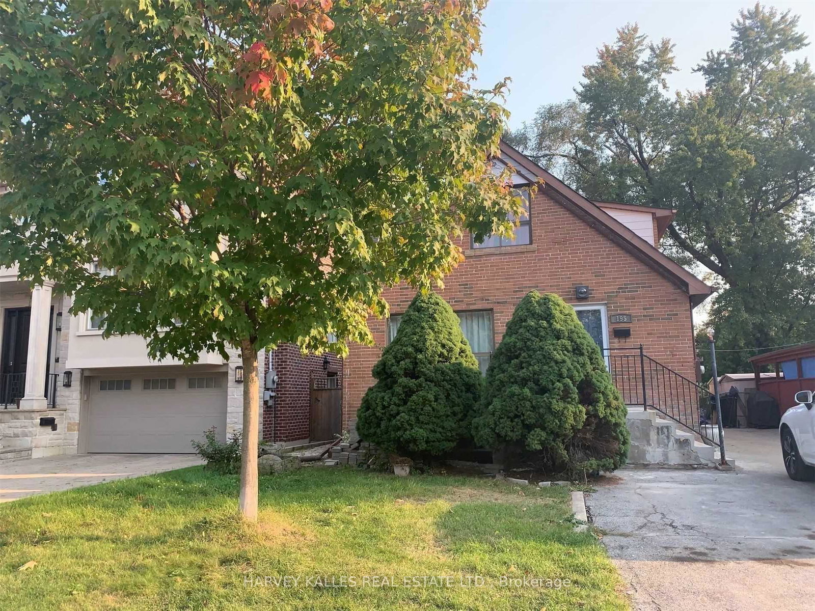 195-poyntz-avenue-toronto-ontario-c12291005
