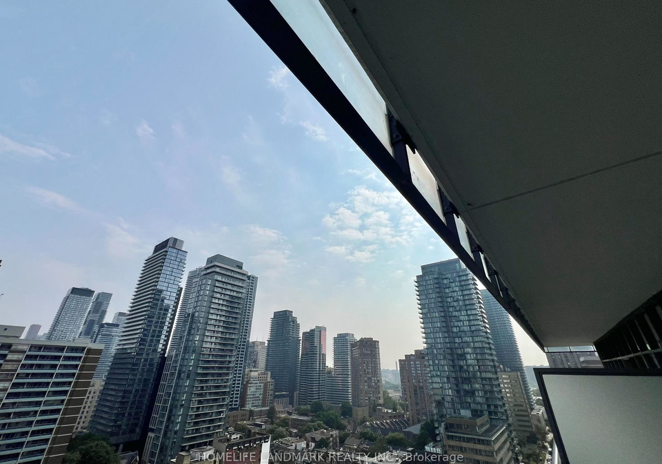 33-charles-street-e-e-toronto-ontario-c12291073