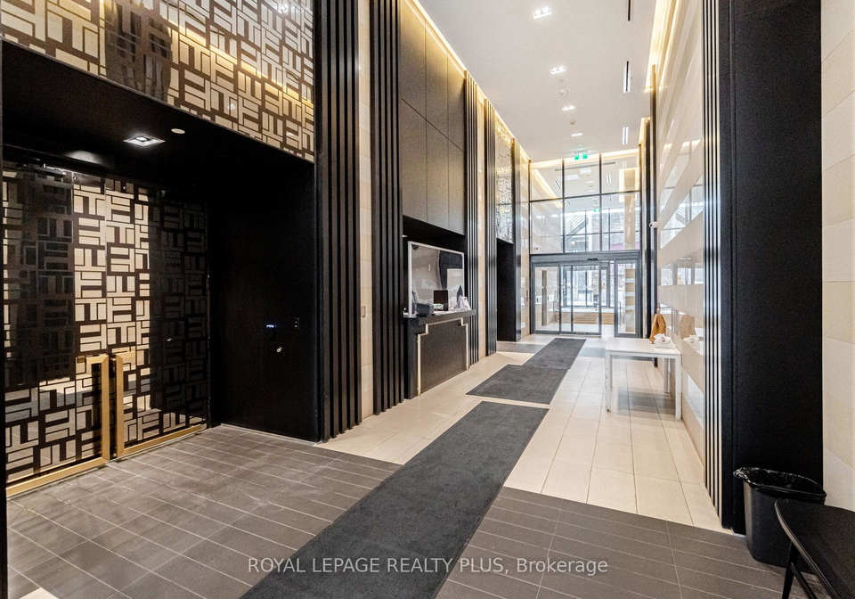 501-yonge-street-toronto-ontario-c12291544