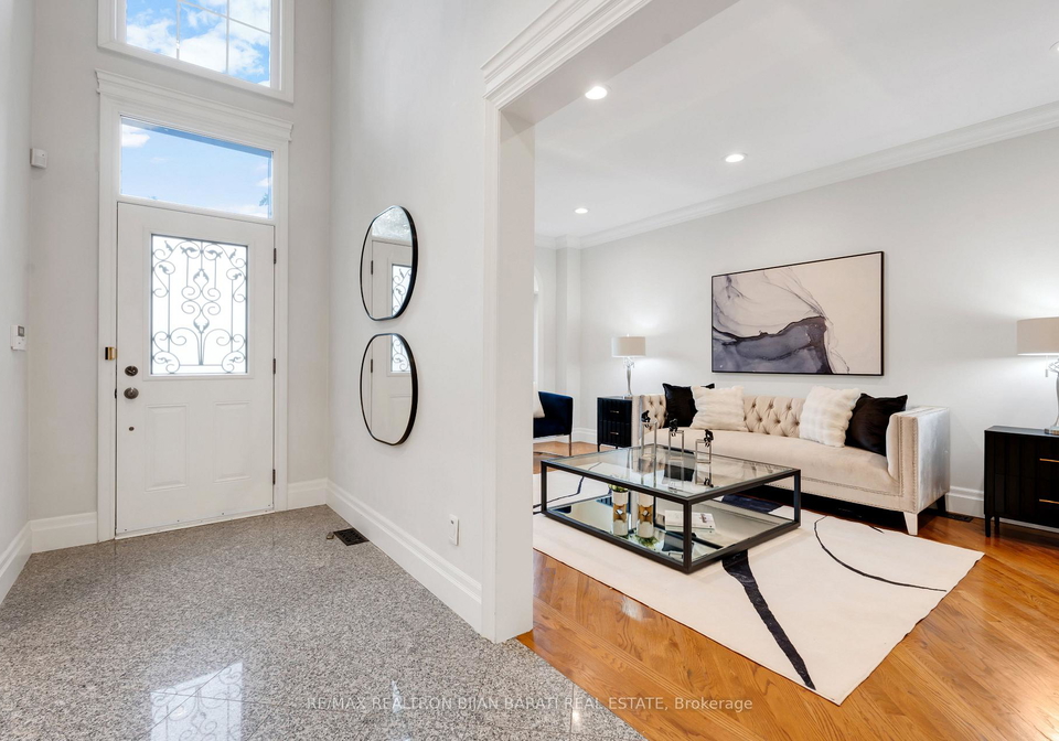 371-hollywood-avenue-north-york-ontario-c12291711