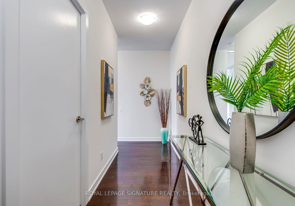 33-charles-street-e-e-toronto-ontario-c12291713