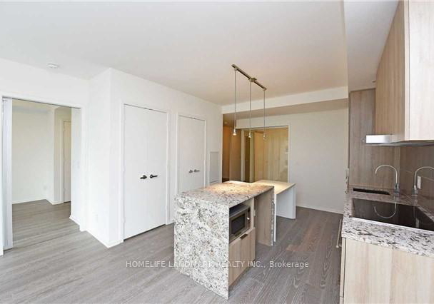 1-bloor-street-e-e-toronto-ontario-c12291785