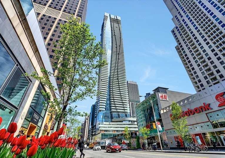 1-bloor-street-e-e-toronto-ontario-c12291785