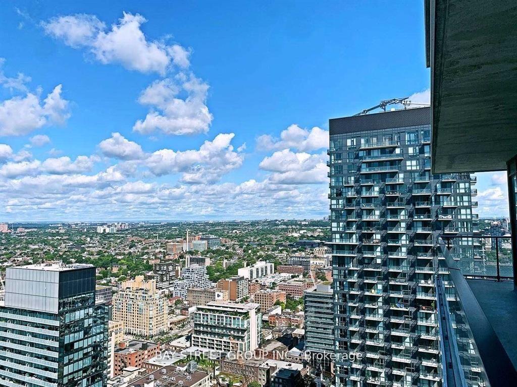 125-blue-jays-way-toronto-ontario-c12292181