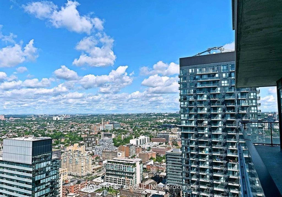 125-blue-jays-way-toronto-ontario-c12292181