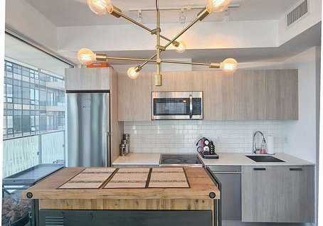 42-charles-street-e-e-toronto-ontario-c12292303