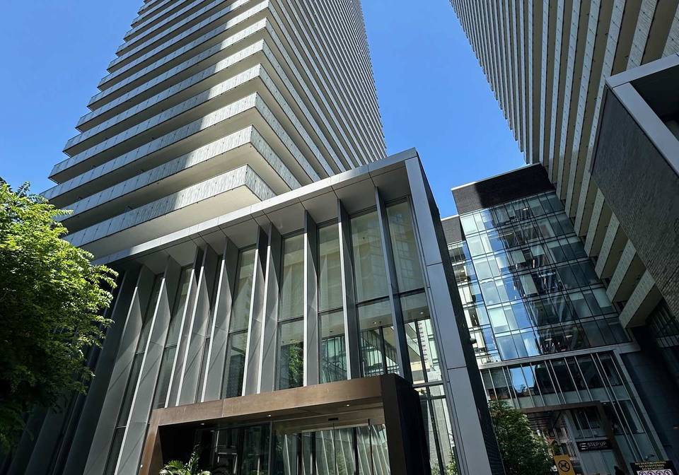 42-charles-street-e-e-toronto-ontario-c12292309