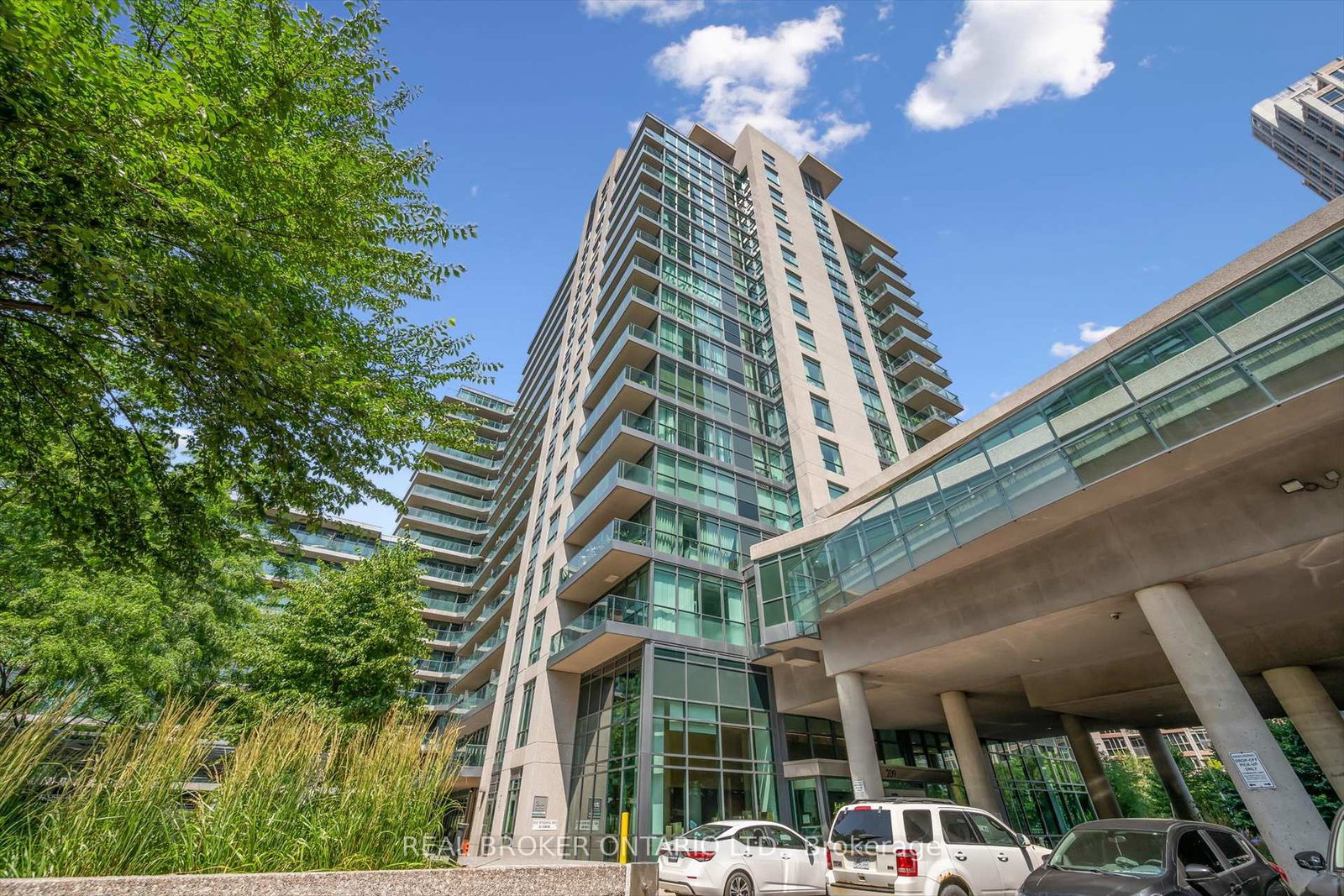 209-fort-york-boulevard-toronto-ontario-c12292603