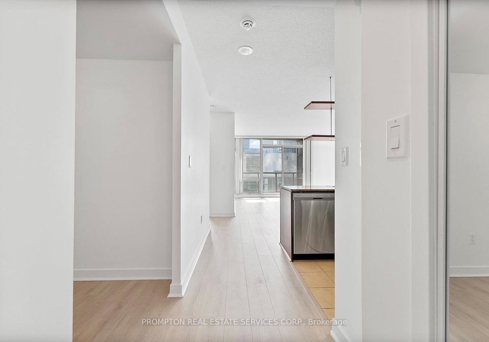 10-navy-wharf-court-toronto-ontario-c12292666