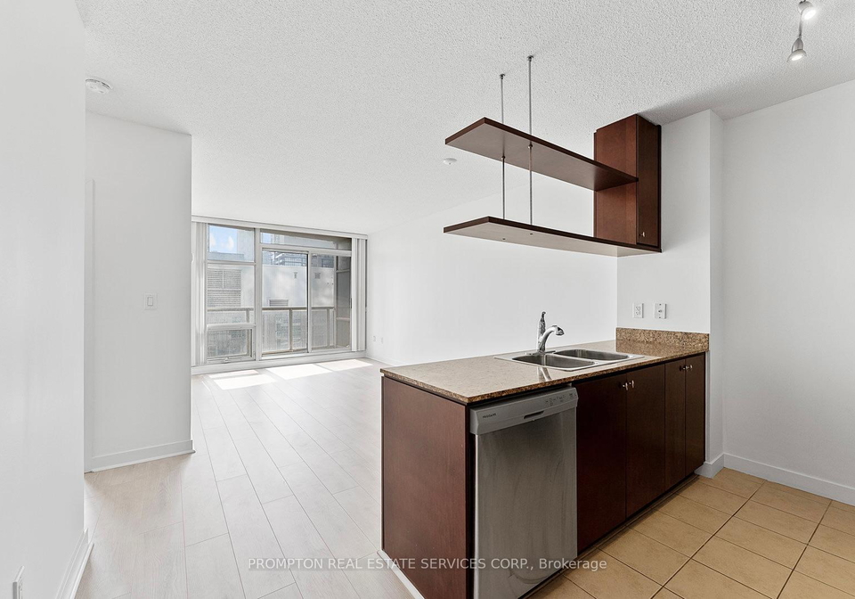 10-navy-wharf-court-toronto-ontario-c12292666