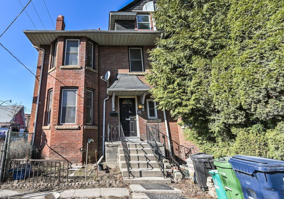 18-barton-avenue-toronto-ontario-c12292700