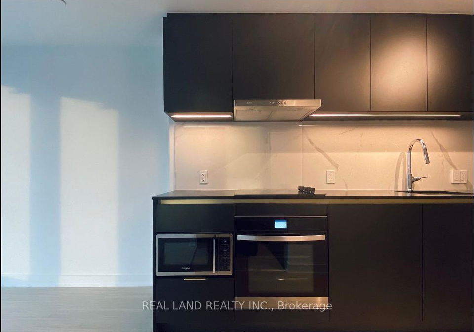8-wellesley-street-w-w-toronto-ontario-c12292721