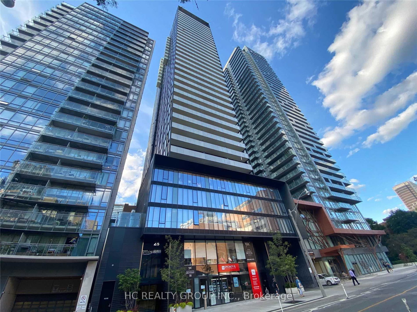 28-wellesley-street-e-e-toronto-ontario-c12292808